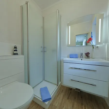 Strandhaus Brunhild Apartamento *